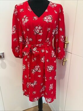 Halogen Red Floral V‑Neck Tie‑Waist Midi Dress